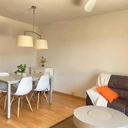 Tarracohomes, Th156 Casa Roser Familiar Y Con Piscina Compartida Casa vacanze *