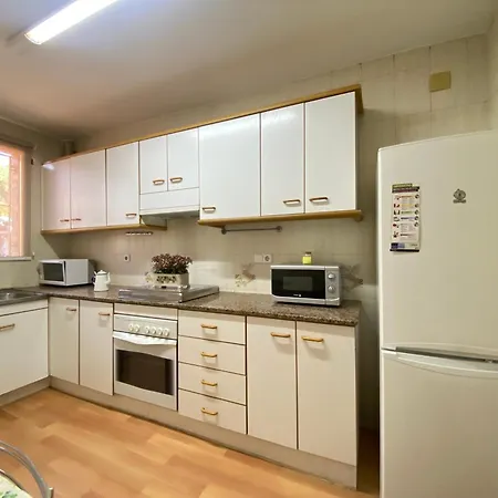 Tarracohomes, Th156 Casa Roser Familiar Y Con Piscina Compartida