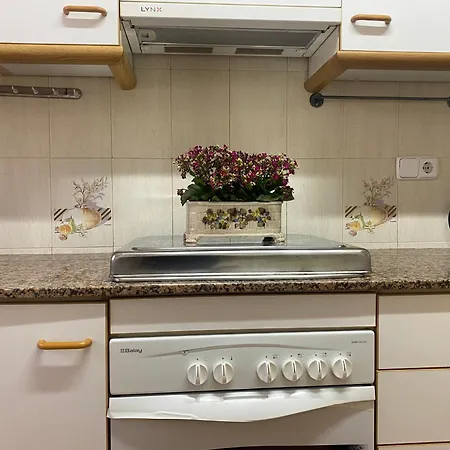 בית נופש Tarracohomes, Th156 Casa Roser Familiar Y Con Piscina Compartida טראגונה