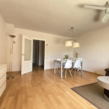 בית נופש Tarracohomes, Th156 Casa Roser Familiar Y Con Piscina Compartida טראגונה