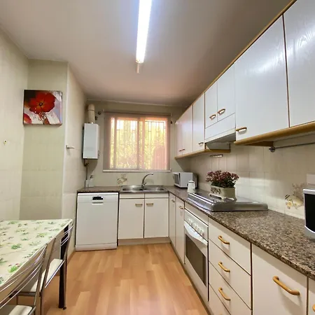 Tarracohomes, Th156 Casa Roser Familiar Y Con Piscina Compartida טראגונה